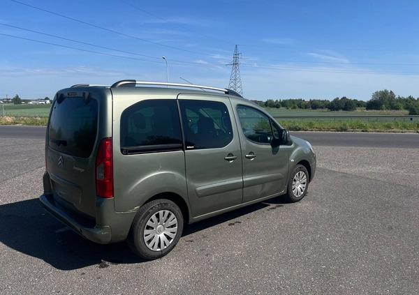 Citroen Berlingo cena 16500 przebieg: 231000, rok produkcji 2010 z Chodzież małe 211